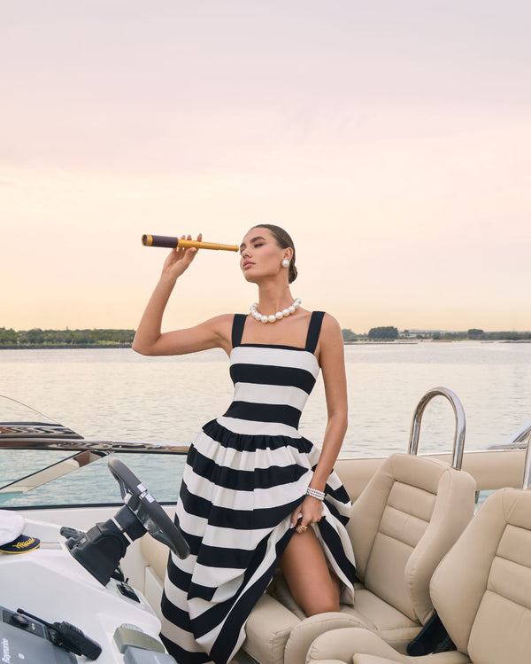 The Style Statement of Spring: Monochrome Moments