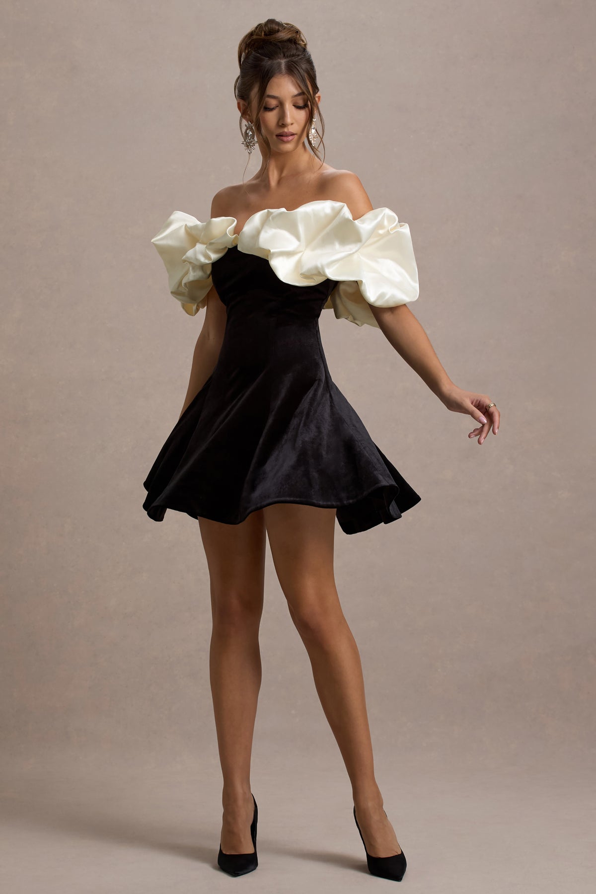 CC_HR_CL135492242---Brynne----Black-&-Cream-Velvet-Mini-Dress-With-Satin-Puff-Sleeves-3.jpg