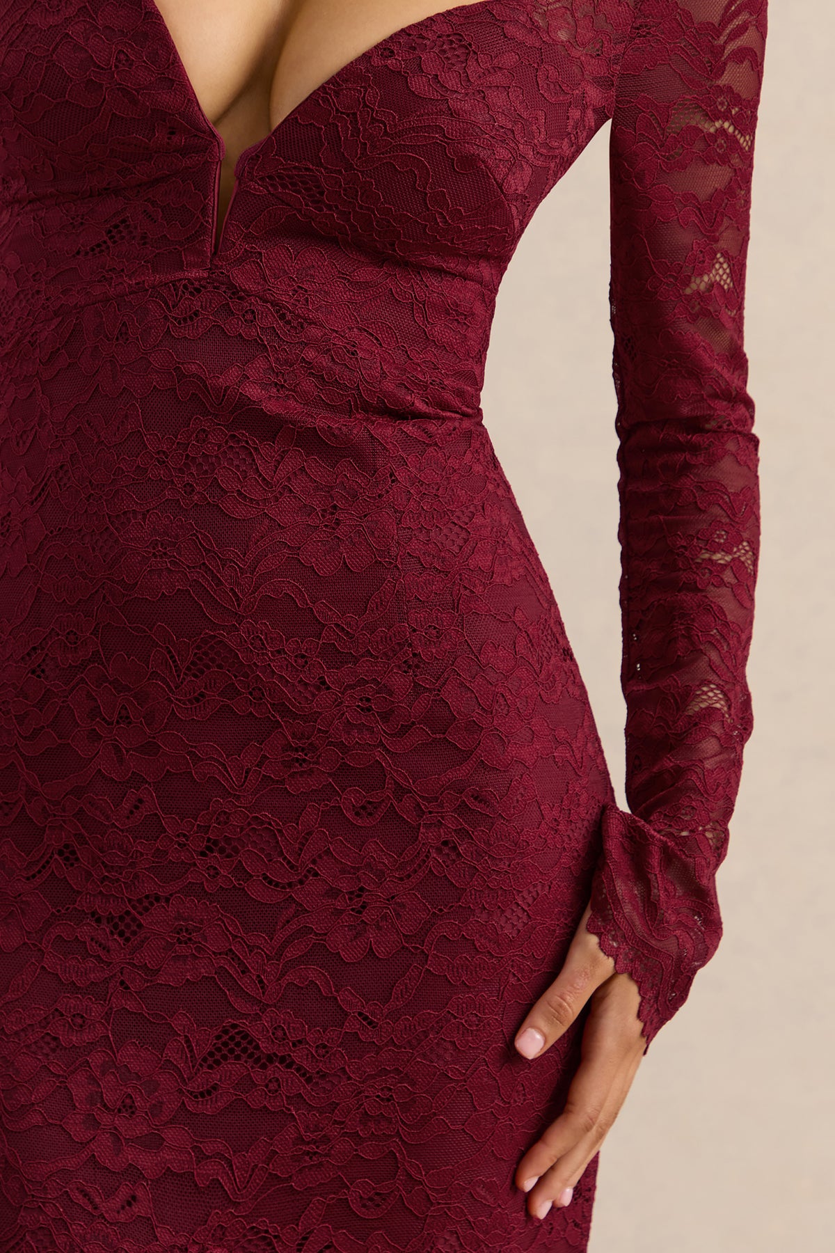 ECM_HR_CL136779069---Camilly---Burgundy-Lace-Plunge-Neck-Mermaid-Midi-Dress---89.jpg