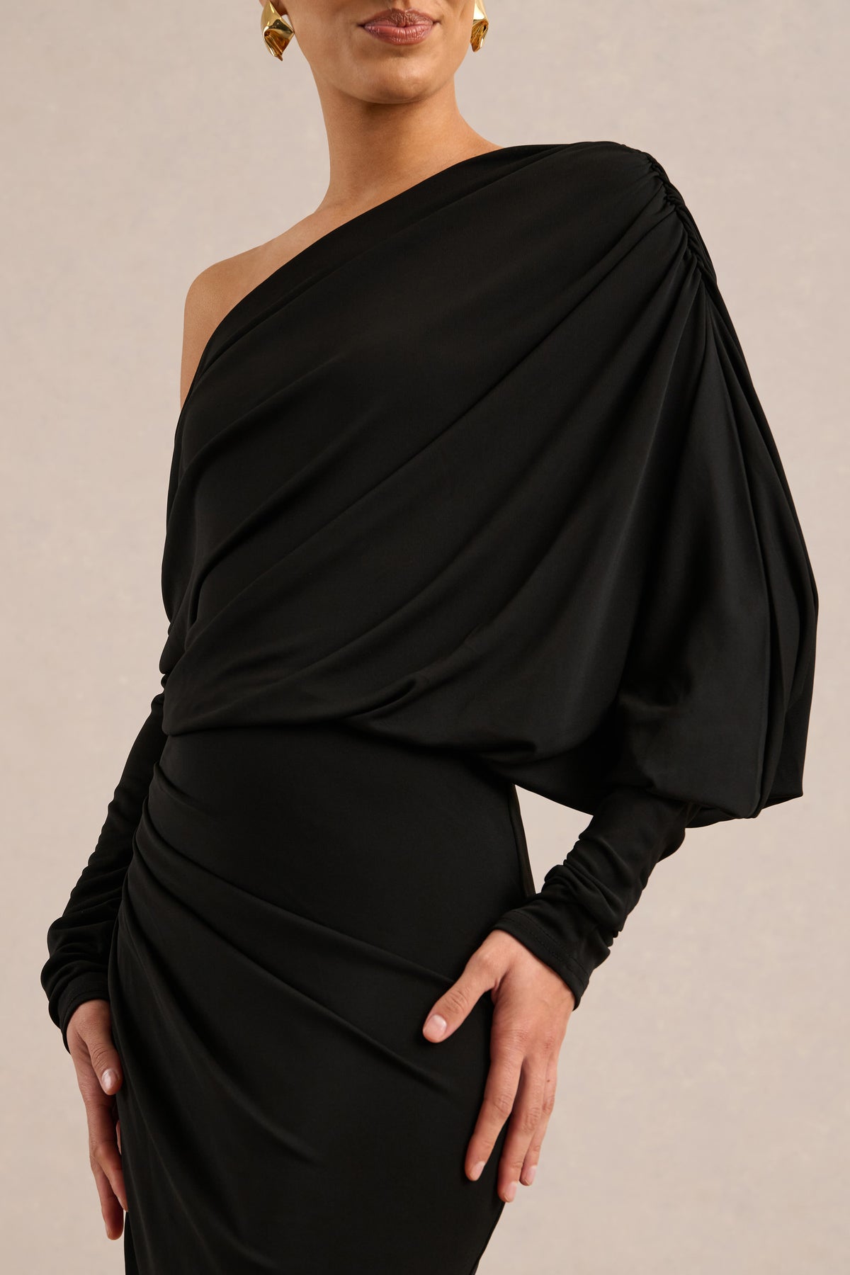 ECM_HR_CL136821002 - Olivia _ Black Asymmetric-Neck Maxi Dress With Ruched Detailing And Asymmetric-Hem3.jpg