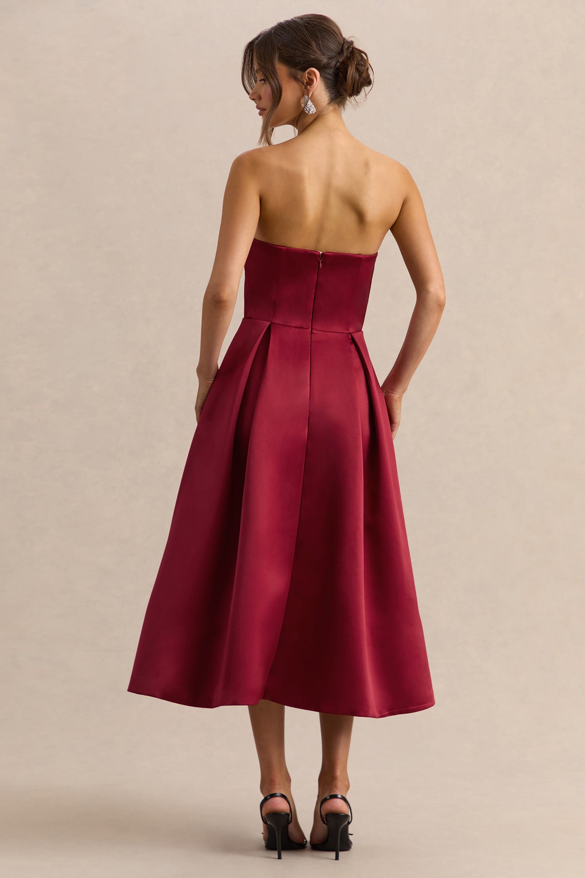 ECM_HR_CL137117069---Promises-Red-Satin-Sweetheart-Neck-Midi-Dress--5.jpg