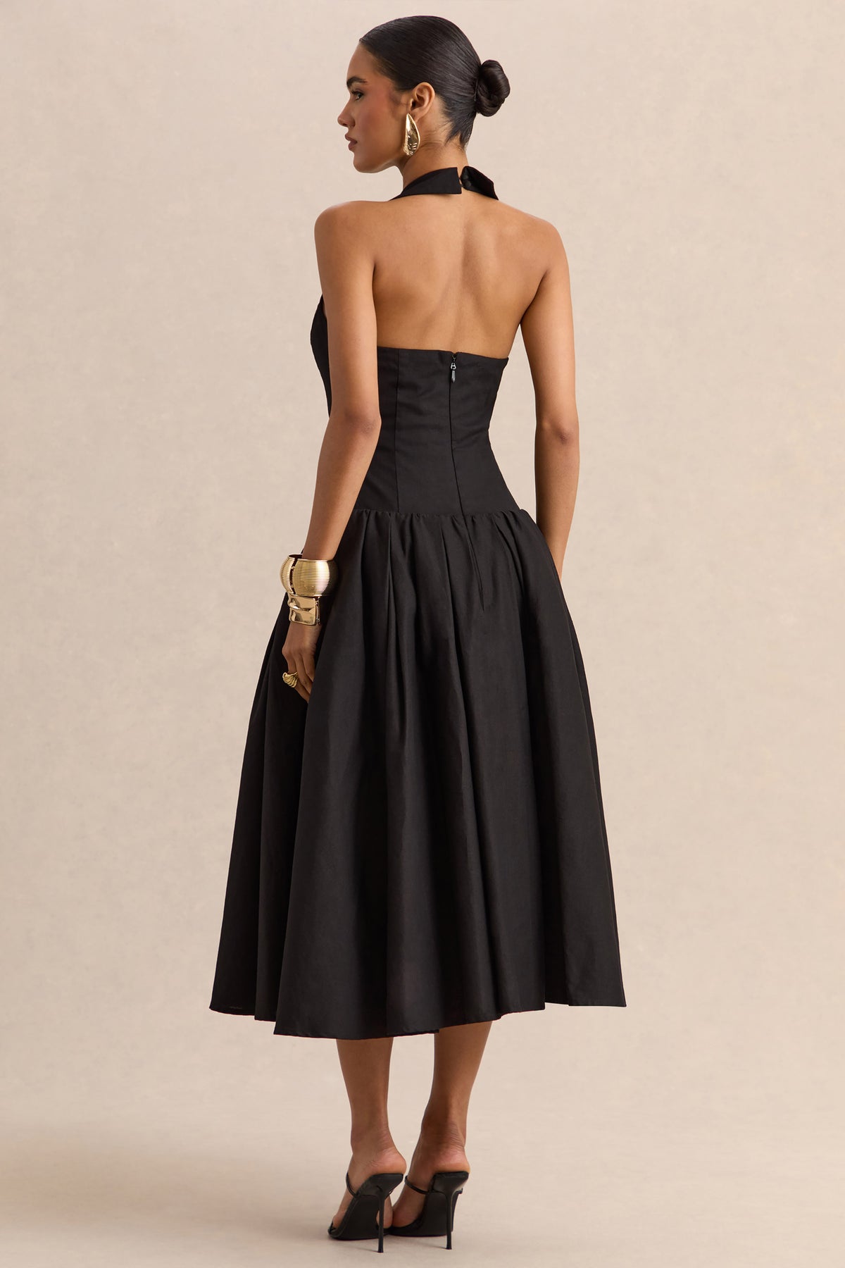 ECM_HR_CL137120001---Ella-_-Black-Plunge-Neck-Midi-Dress-With-Drop-Waist-06.jpg