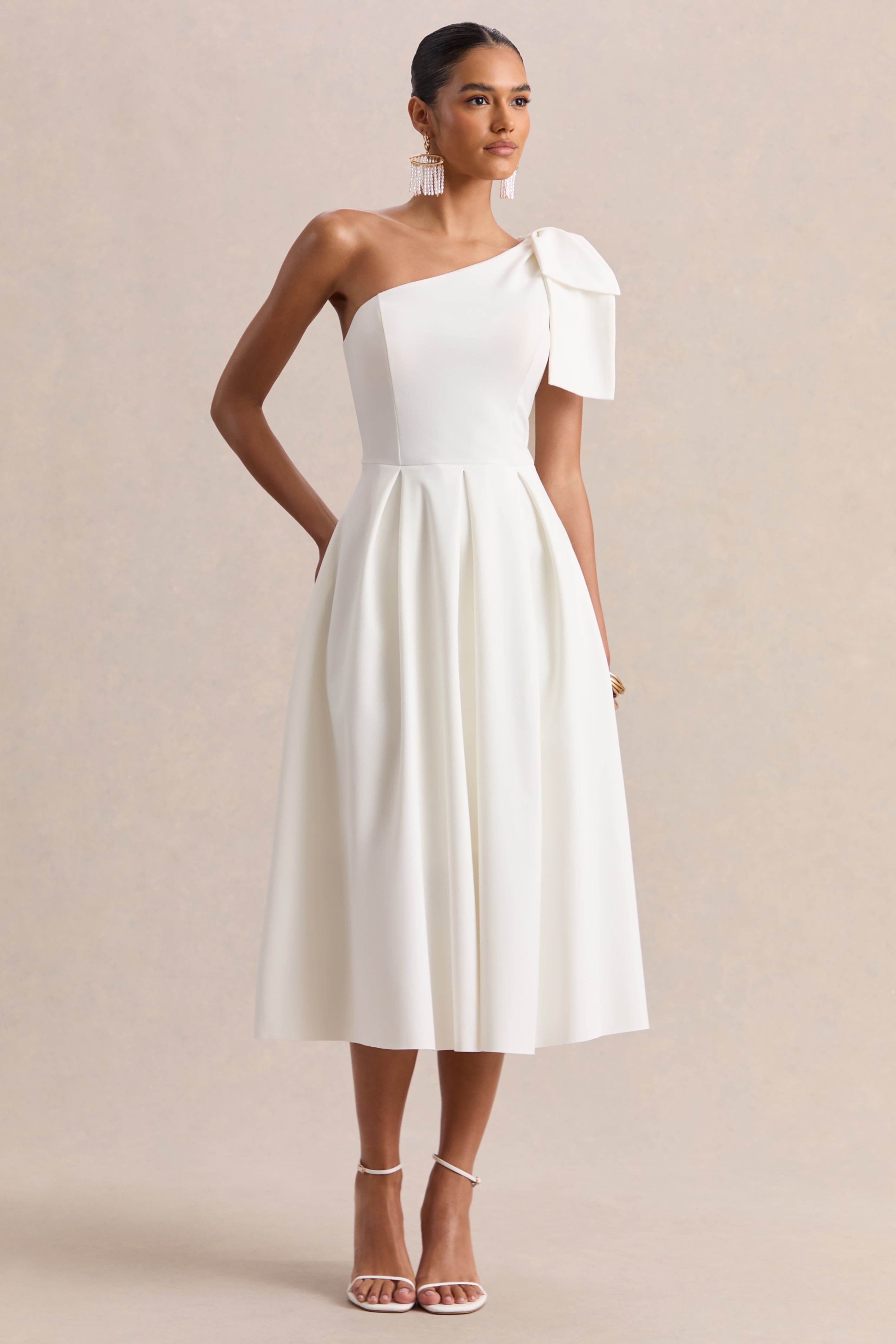 ワンピース Riviera Double Bow Dress White Meria | White Asymmetric-Neck Midi Dress With Bow-Sleeve – Club L