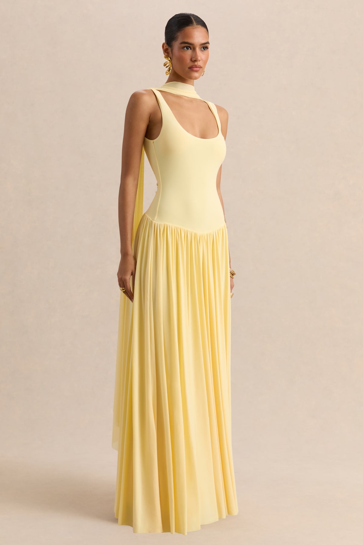 ECM_HR_CL137204121---Aurina-_-Lemon-Square-Neck-Maxi-Dress-With-Scarf-Detail-02.jpg