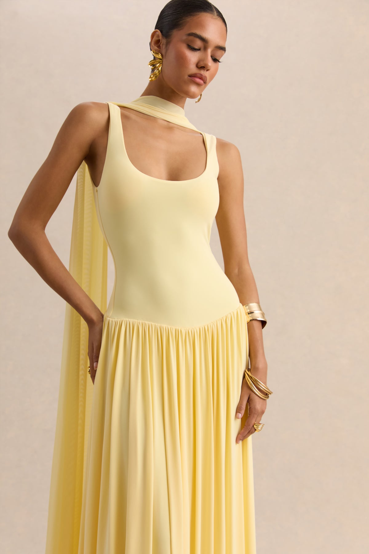 ECM_HR_CL137204121---Aurina-_-Lemon-Square-Neck-Maxi-Dress-With-Scarf-Detail-05.jpg