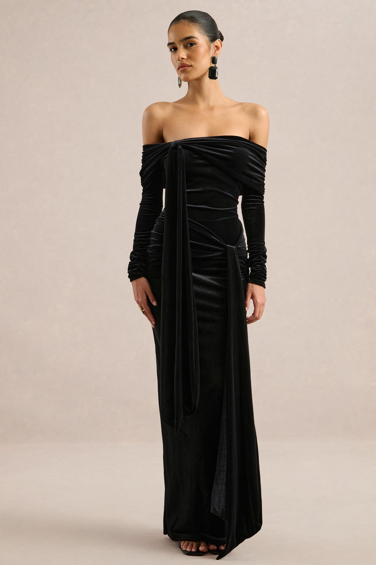 ECM_HR_CL137564001 - Jessara _ Black Bardot-Neck Maxi Dress With Knot-Details2.jpg