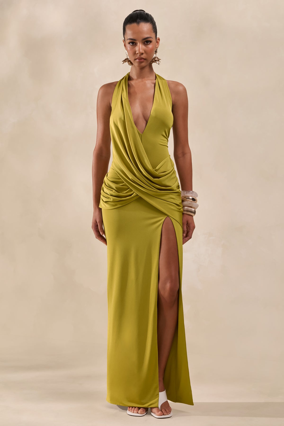 ECM_HR_CL137592031---Junia-_-Olive-Extreme-Plunge-Neck-Maxi-Dress-With-Front-High-Split0.jpg
