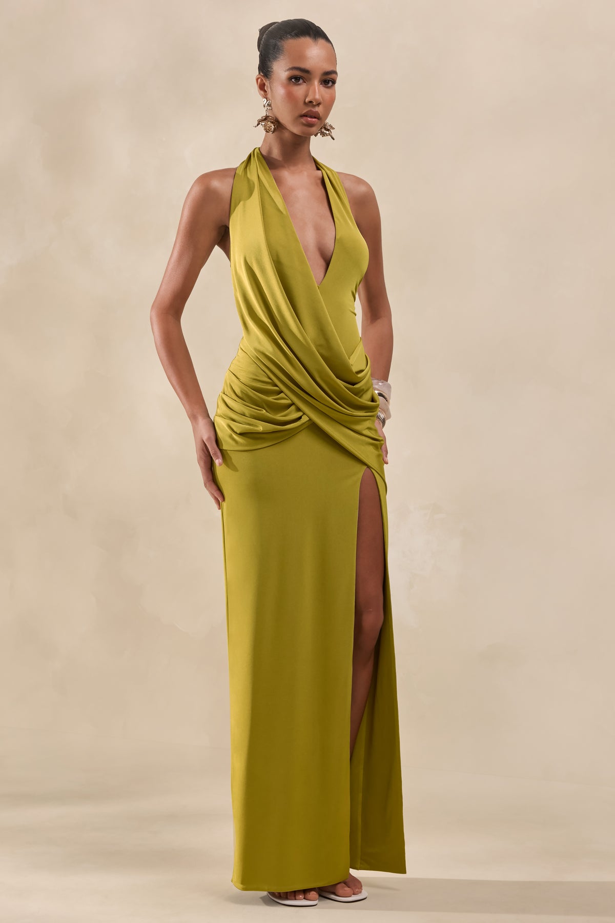 ECM_HR_CL137592031---Junia-_-Olive-Extreme-Plunge-Neck-Maxi-Dress-With-Front-High-Split2.jpg