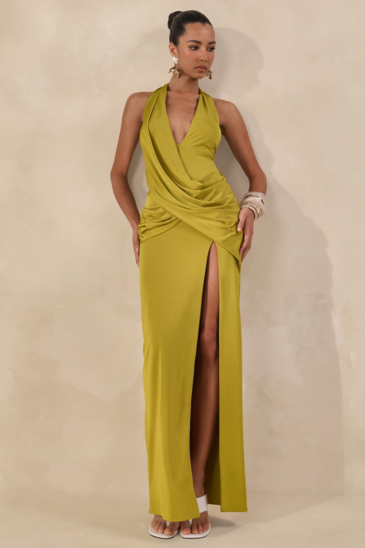 ECM_HR_CL137592031---Junia-_-Olive-Extreme-Plunge-Neck-Maxi-Dress-With-Front-High-Split_CREATIVE.jpg