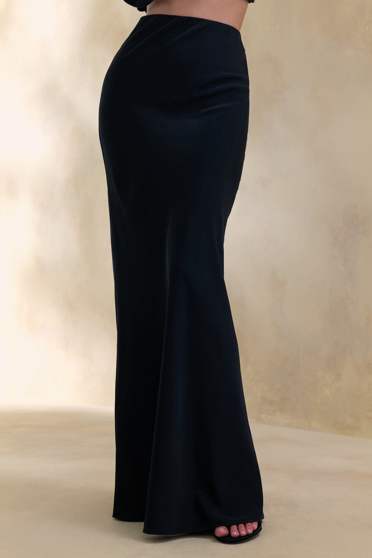 ECM_HR_CL137668001 - Elaria _ Black Satin Maxi-Skirt  8.jpg