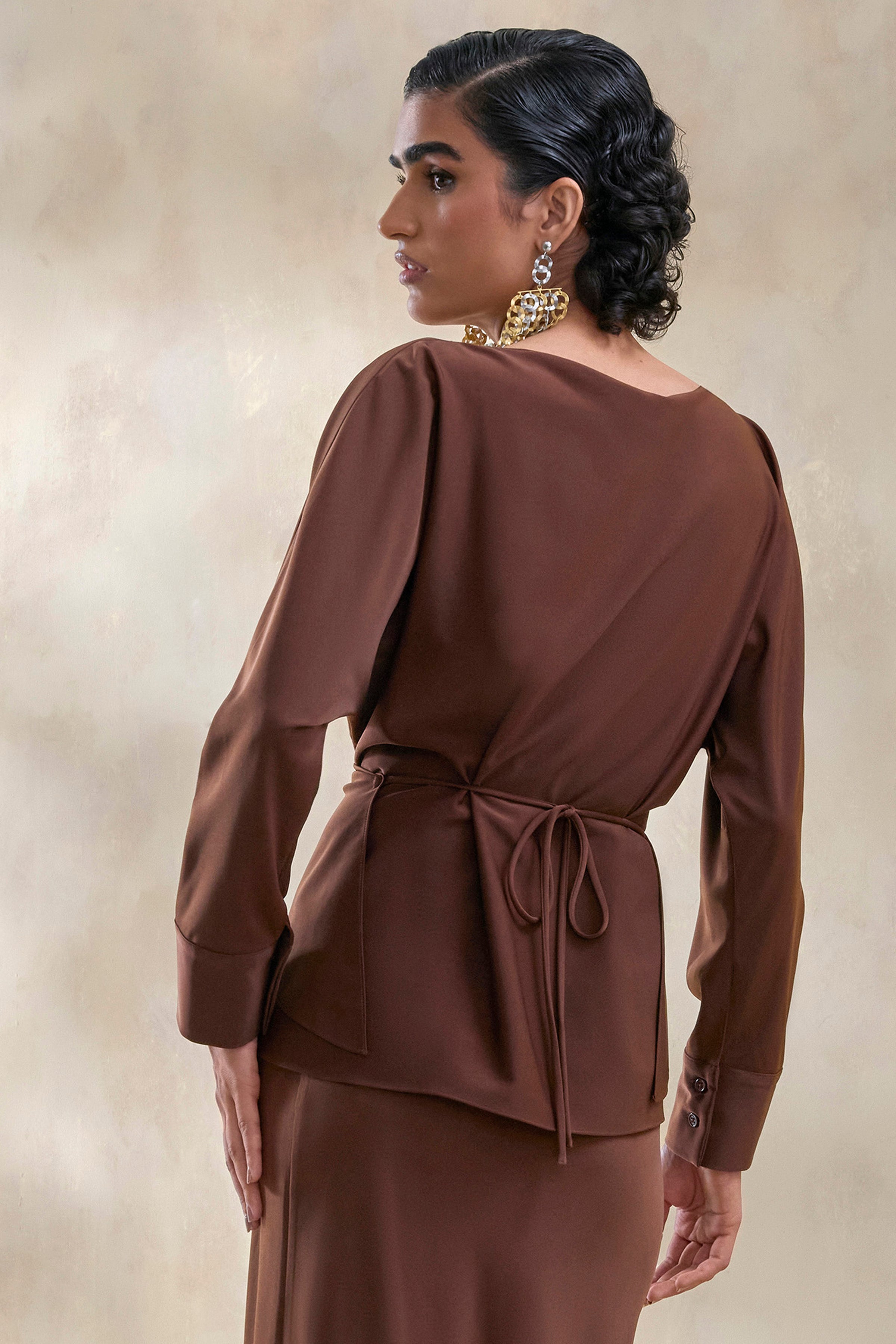 Miravia | Brown Satin Wide-Neck Long-Sleeve Top – Club L London - CA