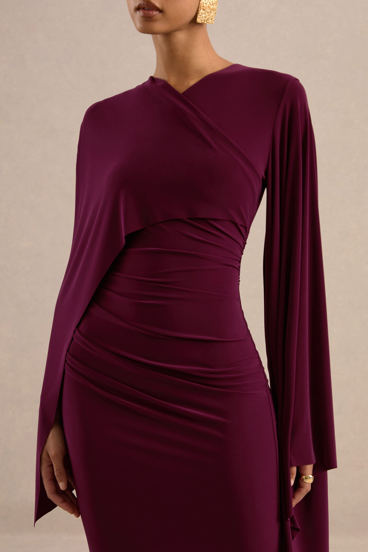 ECM_HR_CL137770102 - Fervora Burgundy Round-Neck Maxi Dress With Gathered-Detailing And Sash4.jpg