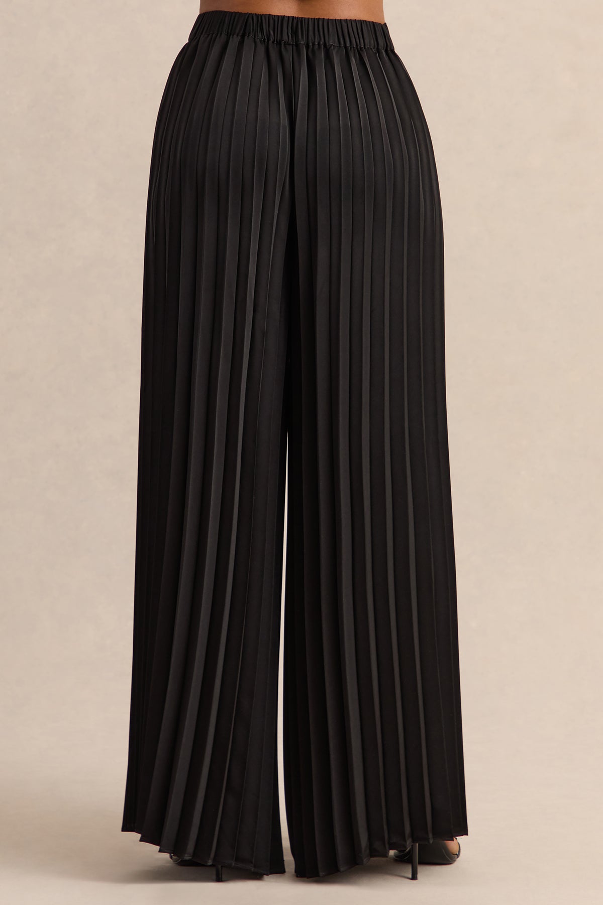 CL137940001---Lerenza-_-Black-Satin-Wide-Leg-Pleated-Trousers-+-CL137939001---Karienne-_-Black-Round-Neck-Top-With-Belted-Detail_11.jpg