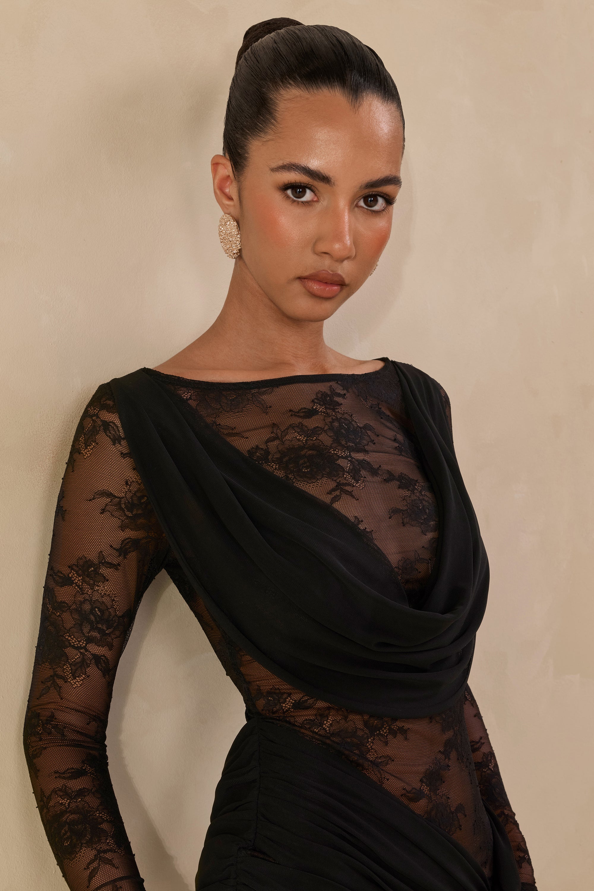ECM_HR_CL137980001 - Olaria _ Black Lace Bardot-Neck Mini Dress With Gathered-Detailing2.jpg