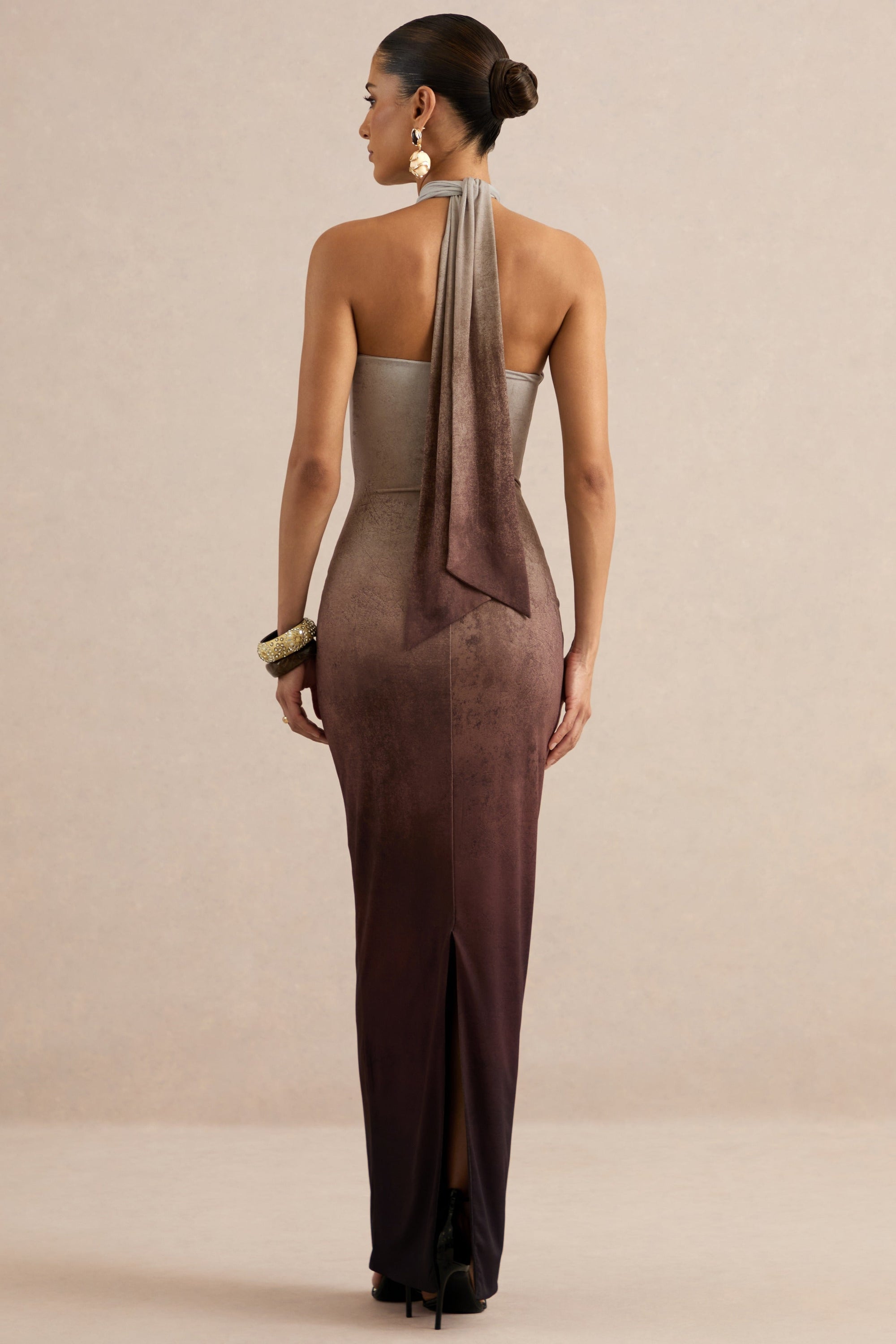 CL13811802106_ECM_HR_CL138118021_-_Thera_Brown_Ombre_Halter-Neck_Maxi_Dress_With_Gold_Detail7