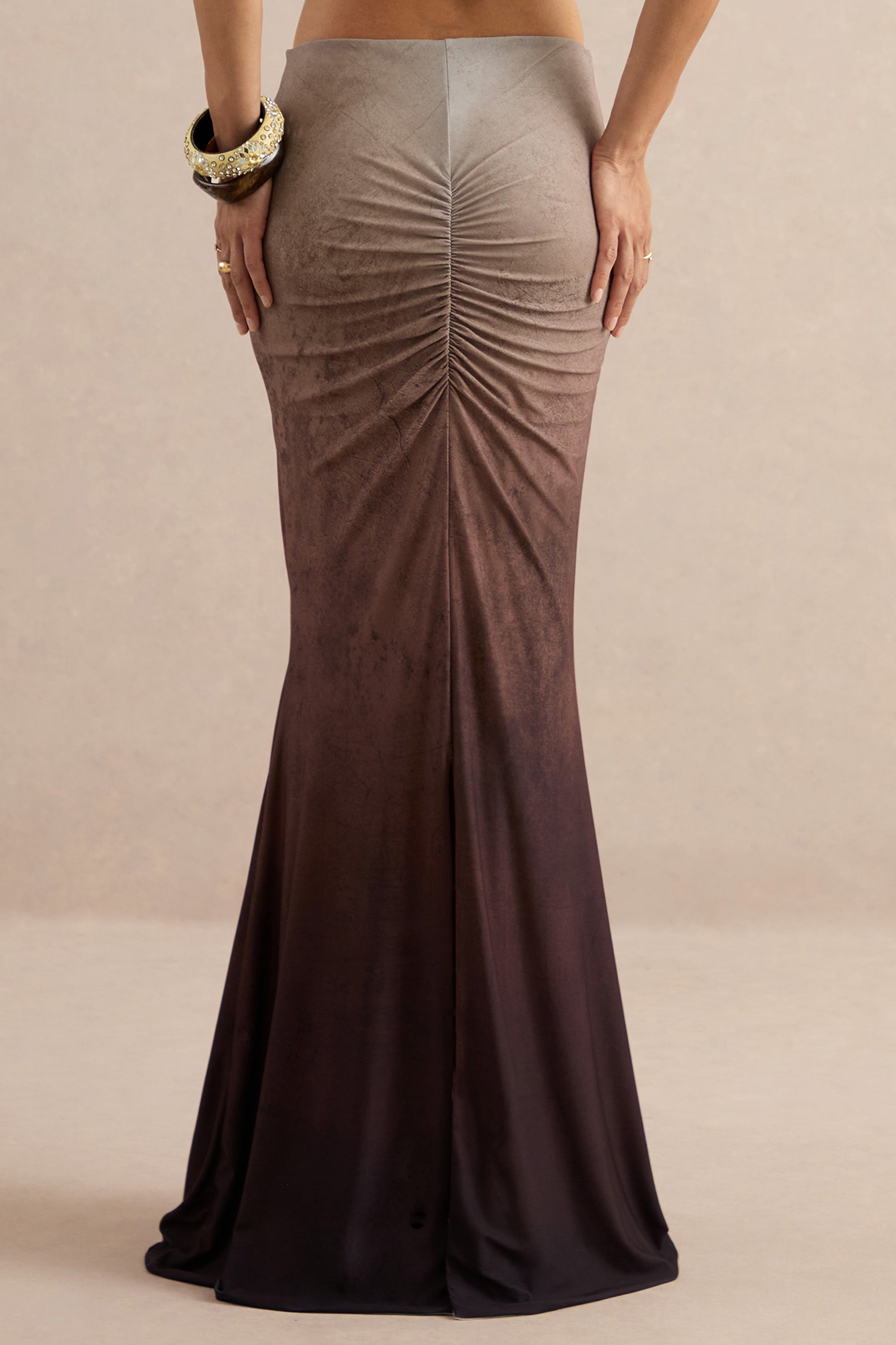 ECM_HR_Izel Brown Ombre Maxi Skirt With Gathered Detailing CL138125021 CL138124021 co ord  45-1.jpg