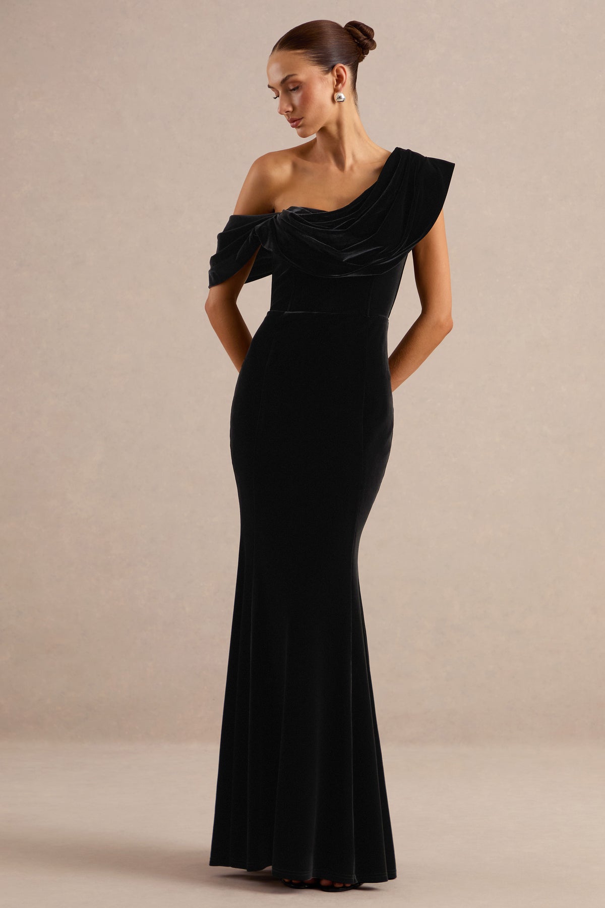 ECM_HR_CL138173001 - Delara | Black Velvet Asymmetric-Neck Fishtail Maxi Dress1.jpg