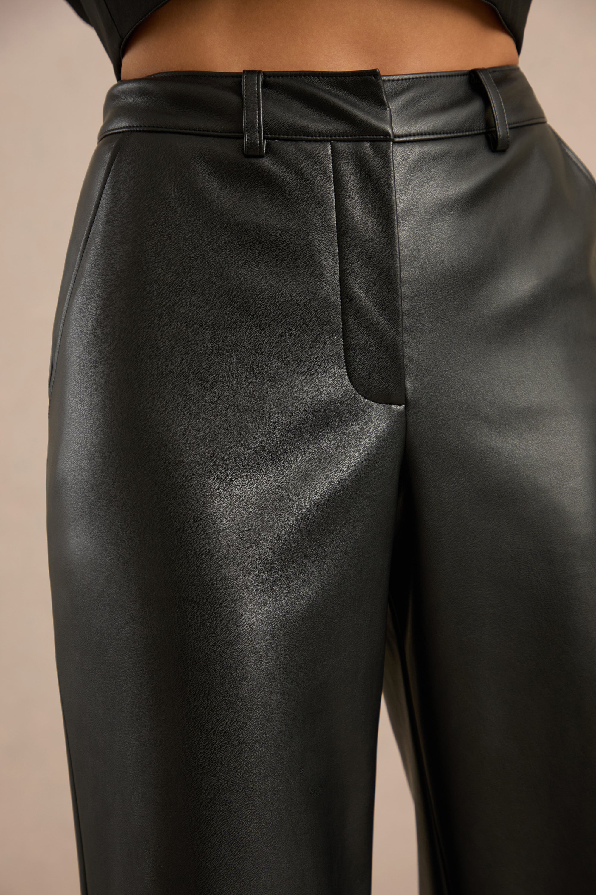 CL138271001 - Gaelina Black Straight-Leg Trousers4.jpg