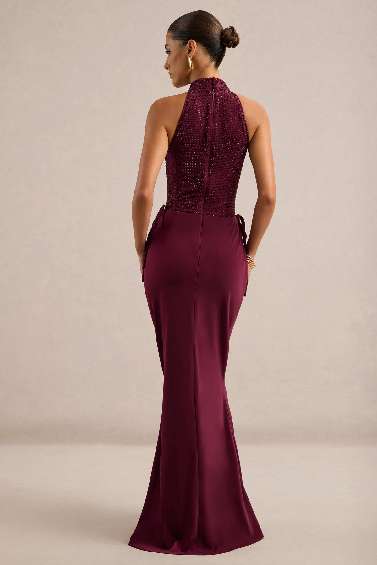 ECM_HR_CL138350102_Amirae_Burgundy_5348.jpg