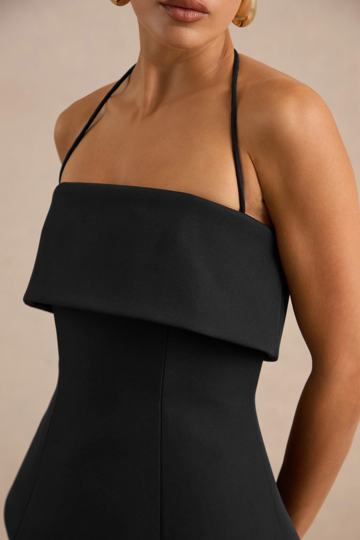ECM_HR_CL138710001 - Yuliana Black Halter-Neck Tailored Top & CL136846002 - Silvia _ Black Straight-Leg Trousers3.jpg