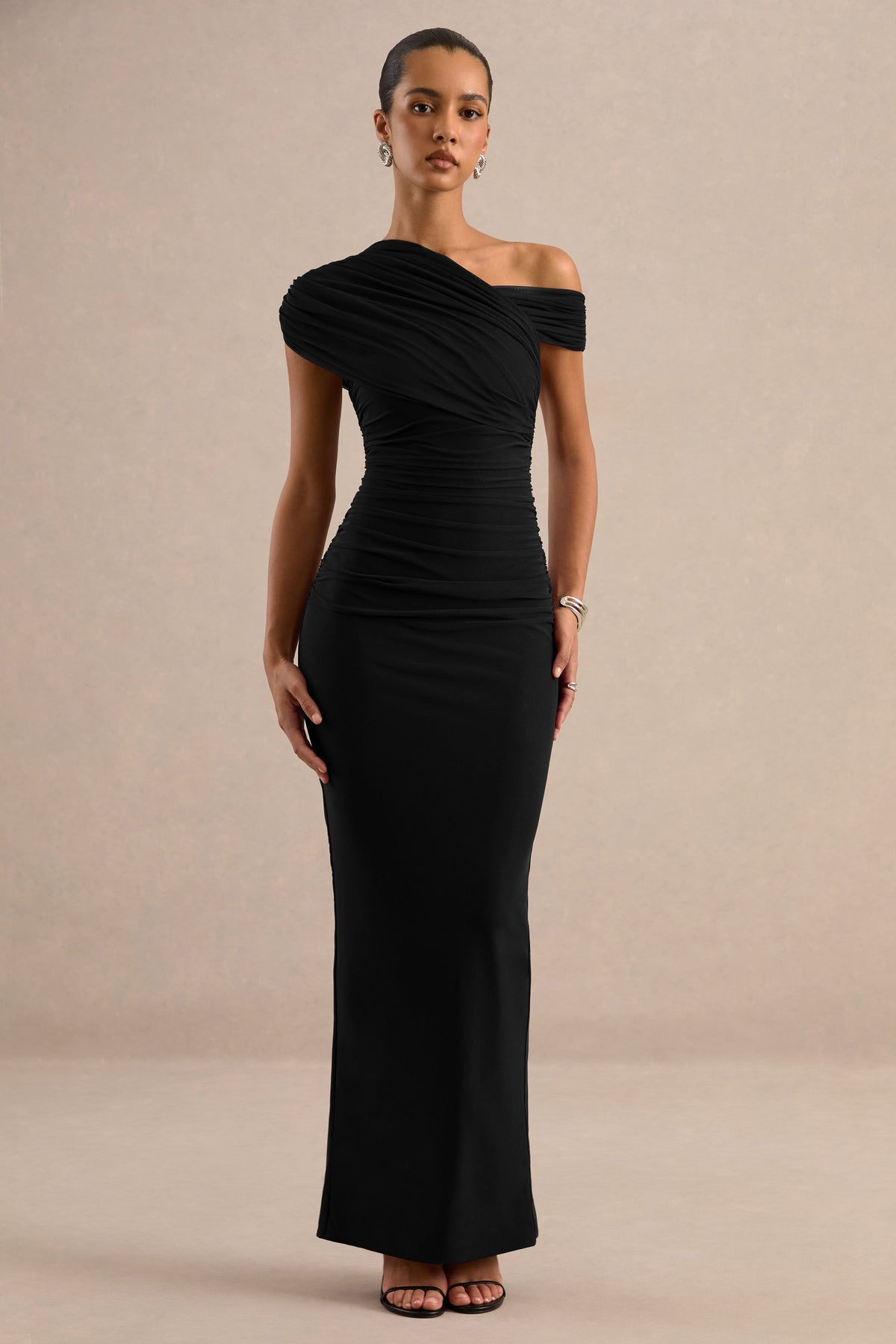 CL13873800106_ECM_HR_CL138738001_-_Crescentia_Black_Asymmetric-Neck_Maxi_Dress1
