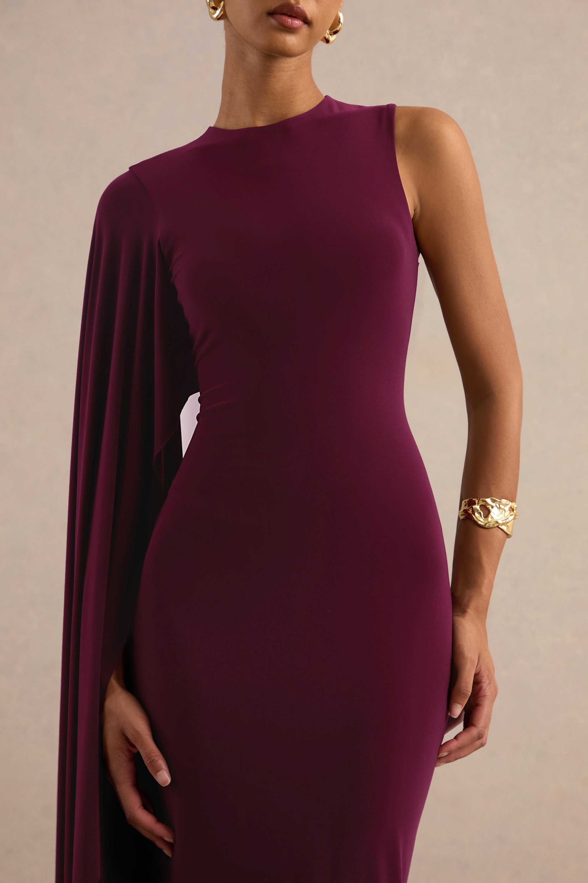ECM_HR_CL138774102 - Maravelle | Burgundy Round-Neck Maxi Dress With Cape Sleeve 3.jpg