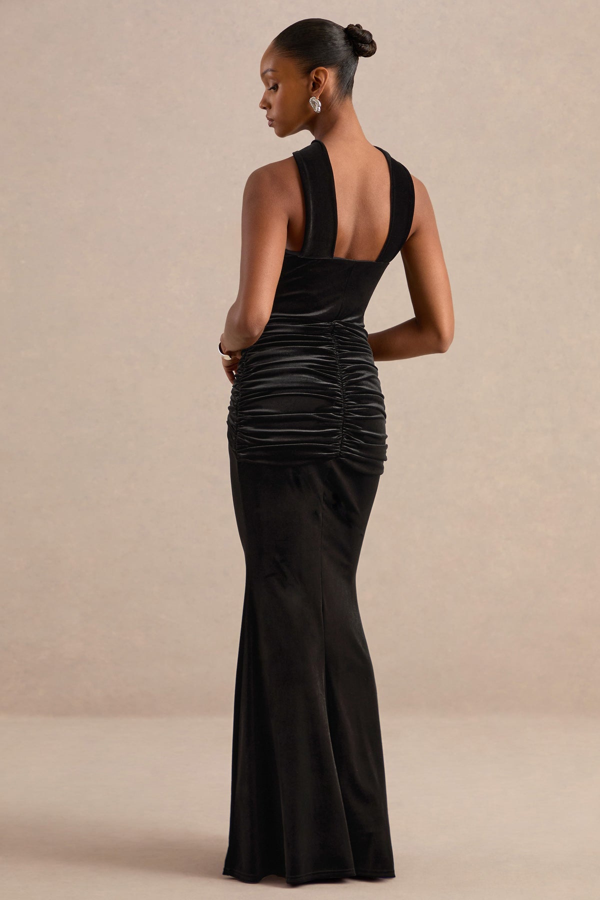 CL13883500106_ECM_HR_CL138835001_-_Wren_Black_Velvet_Drape_Front_Bandeau_Maxi_Dress_with_Halter-Collar5
