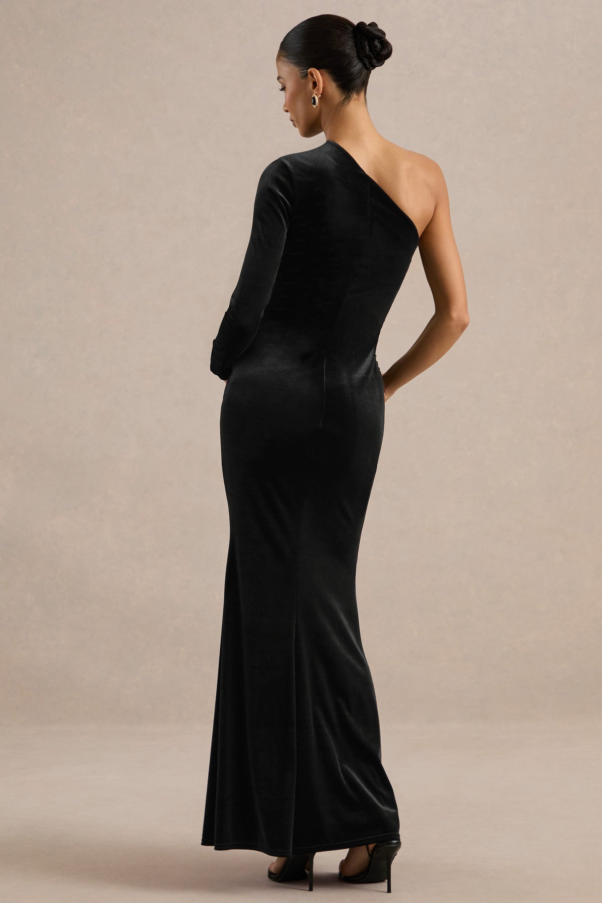 ECM_HR_CL139346001 - Gialyn _ Black Velvet One Shoulder Long Sleeve Maternity Maxi Dress With Gathered Detailing6.jpg