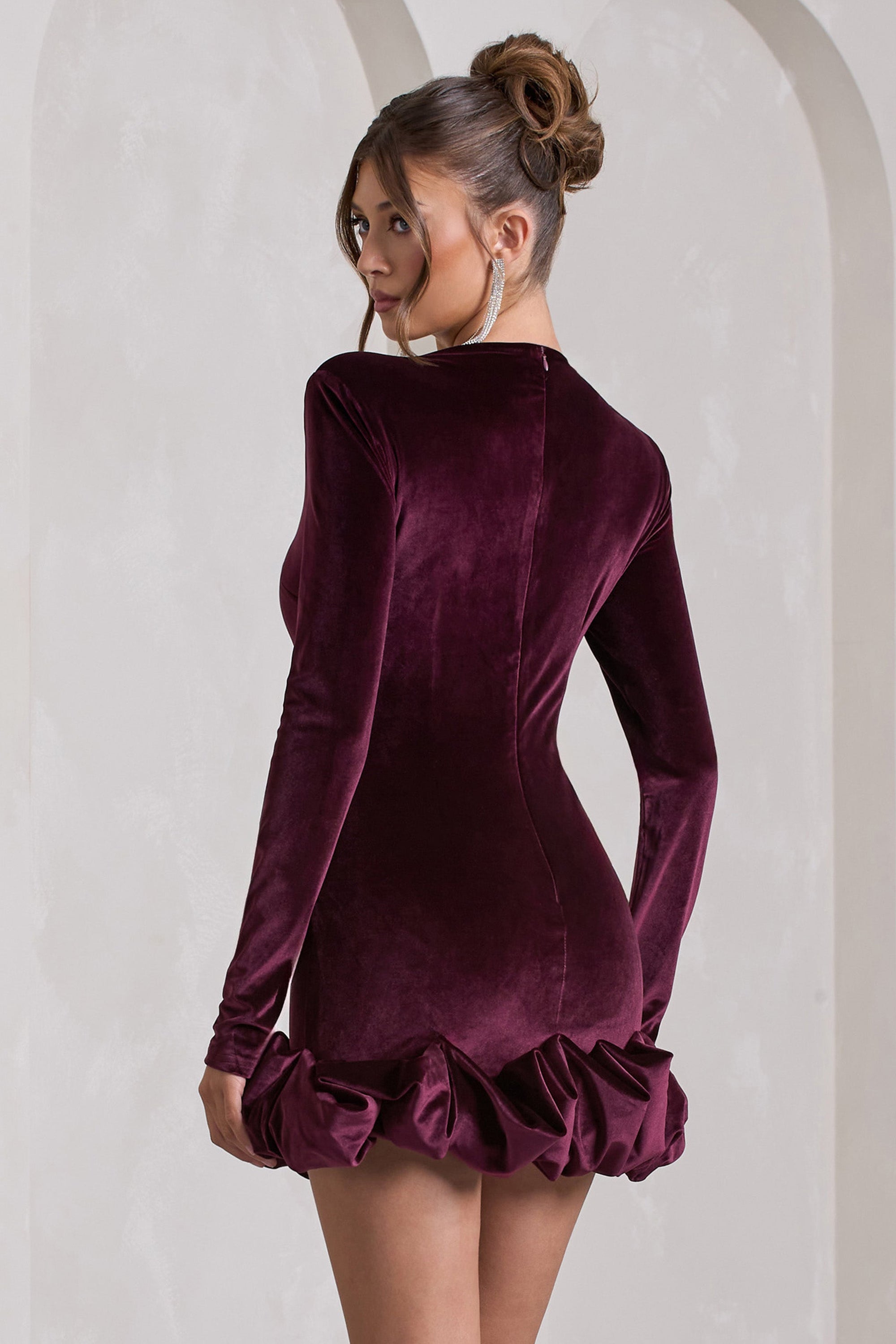 Claudine | Mini-robe en velours violet à manches longues et fronces