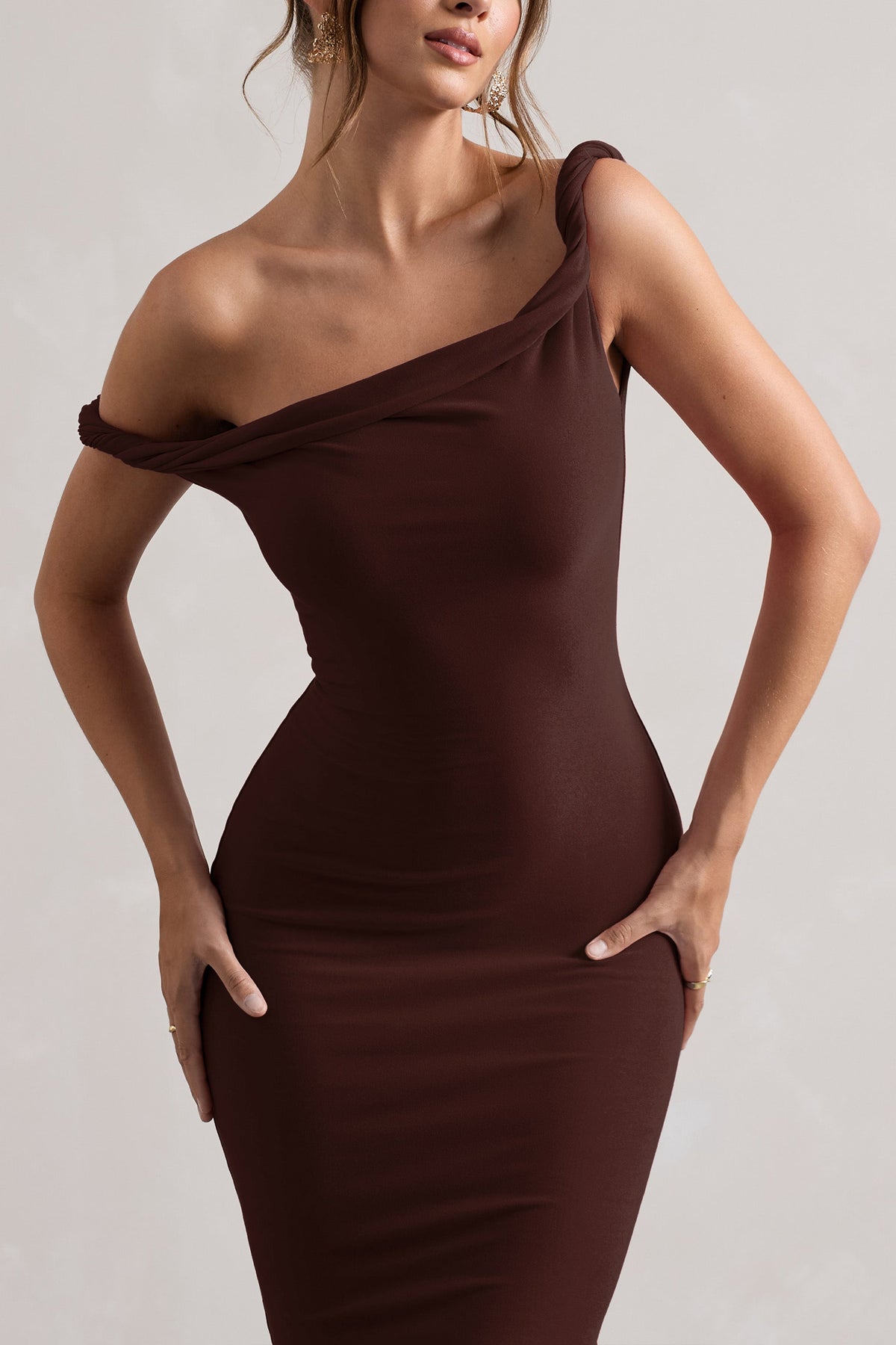 WB_CC_HR_CL132261067-SalomeChocolateTwistedAsymmetricMidiDress6