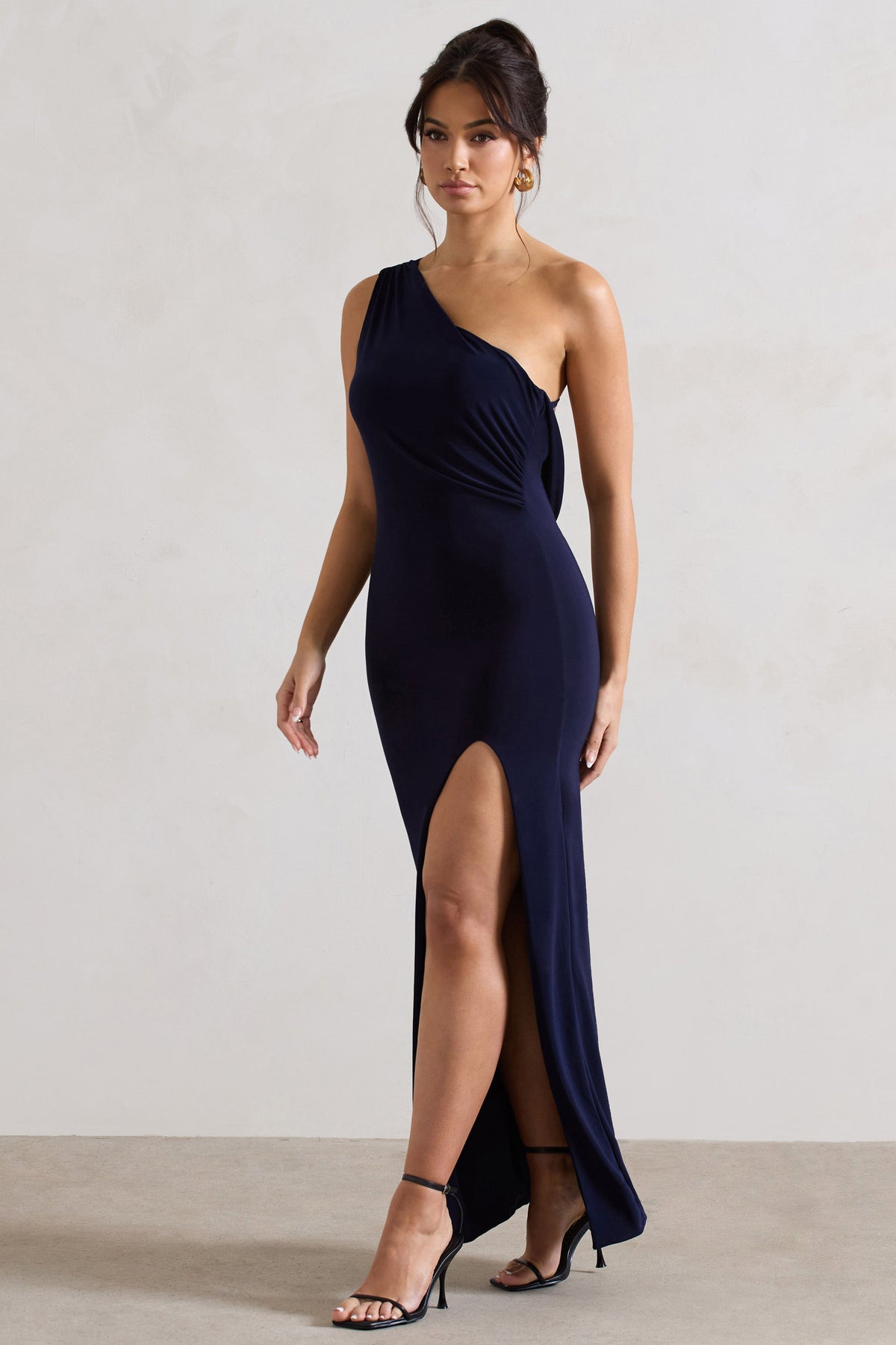 Melody | Robe longue asymétrique bleu marine à dos nu et fente