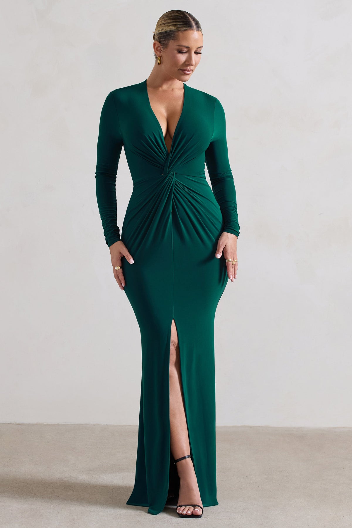 Tianna | Robe longue vert bouteille torsadée à décolleté plongeant et fente