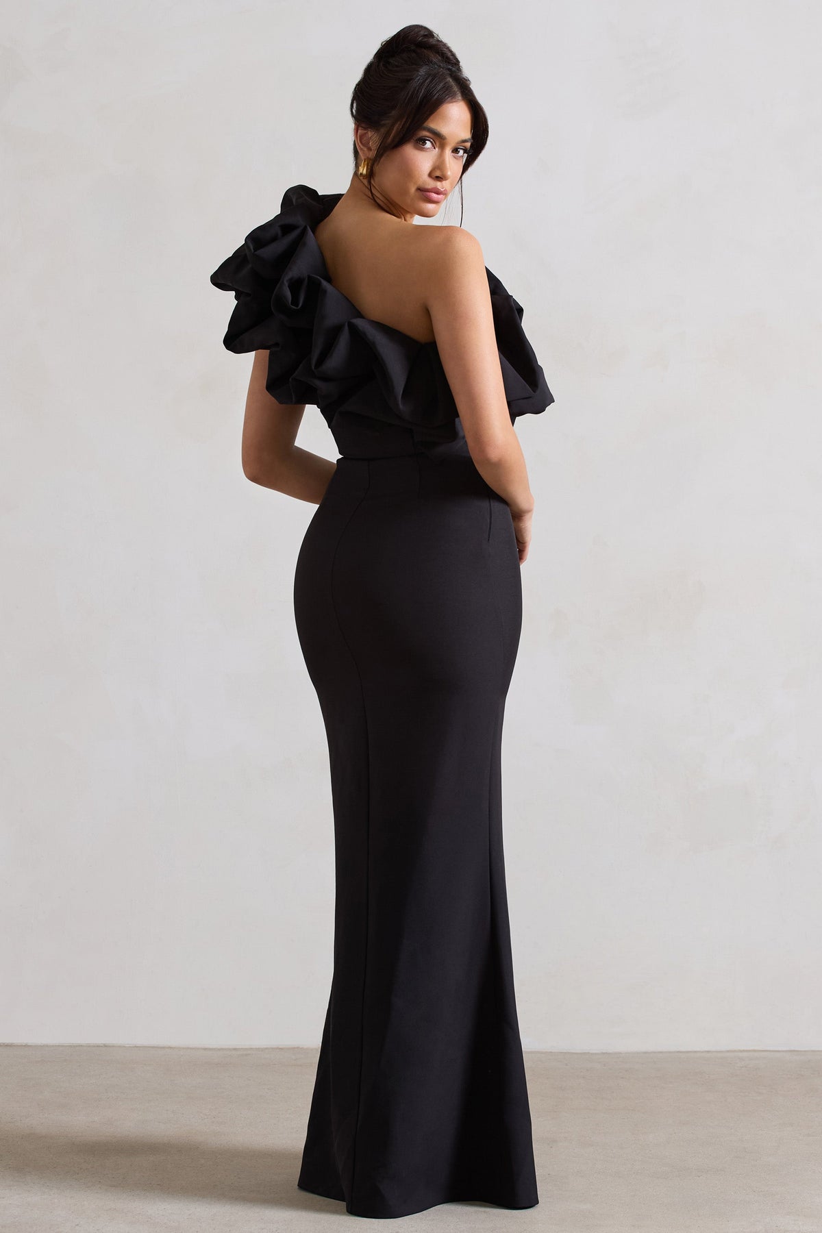 Vienne | Black One Shoulder Ruffle Split Maxi Dress