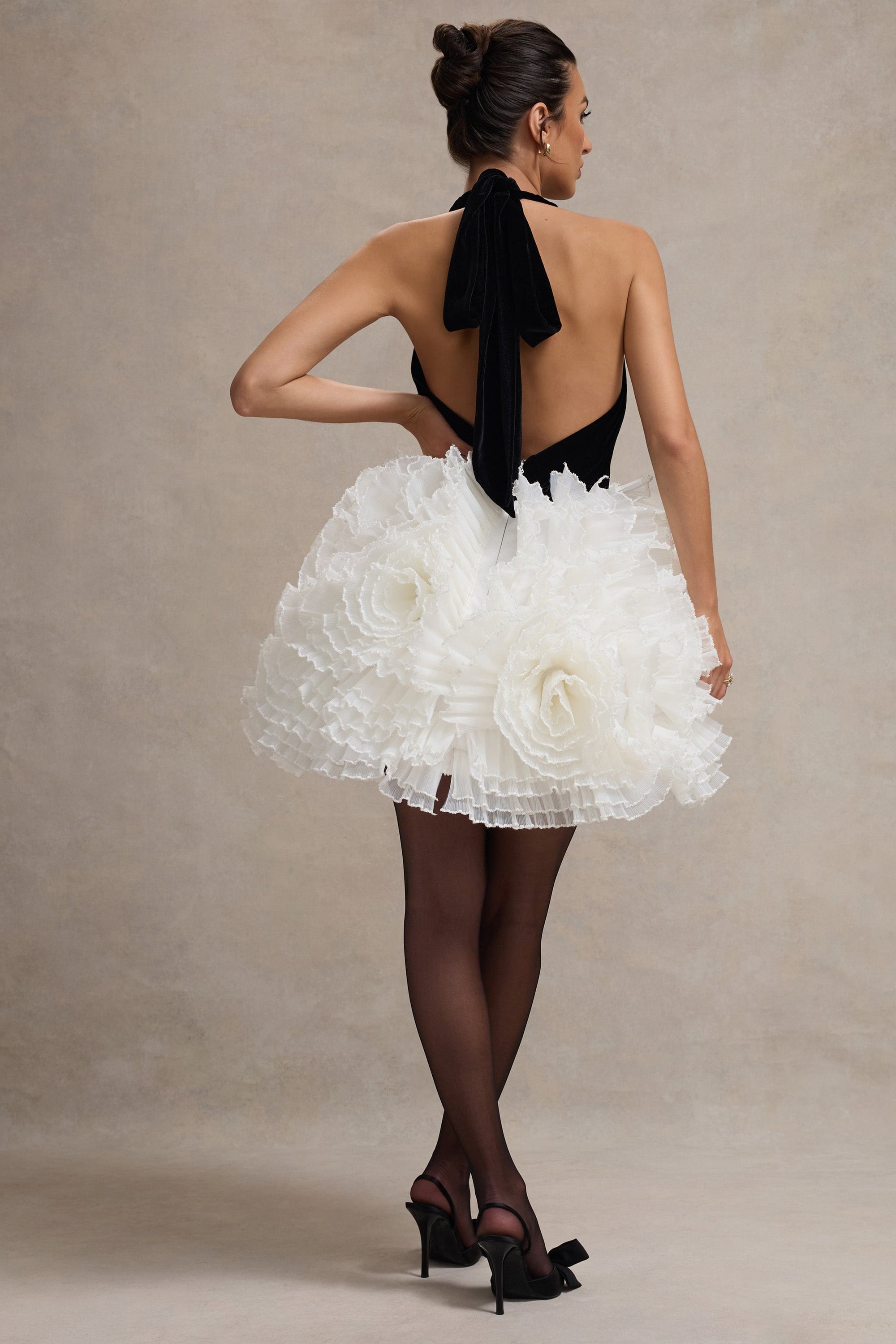 WB_HR_CL134658242-MeringueBlackVelvetPlunge-NeckMiniDressWithTulleSkirt12