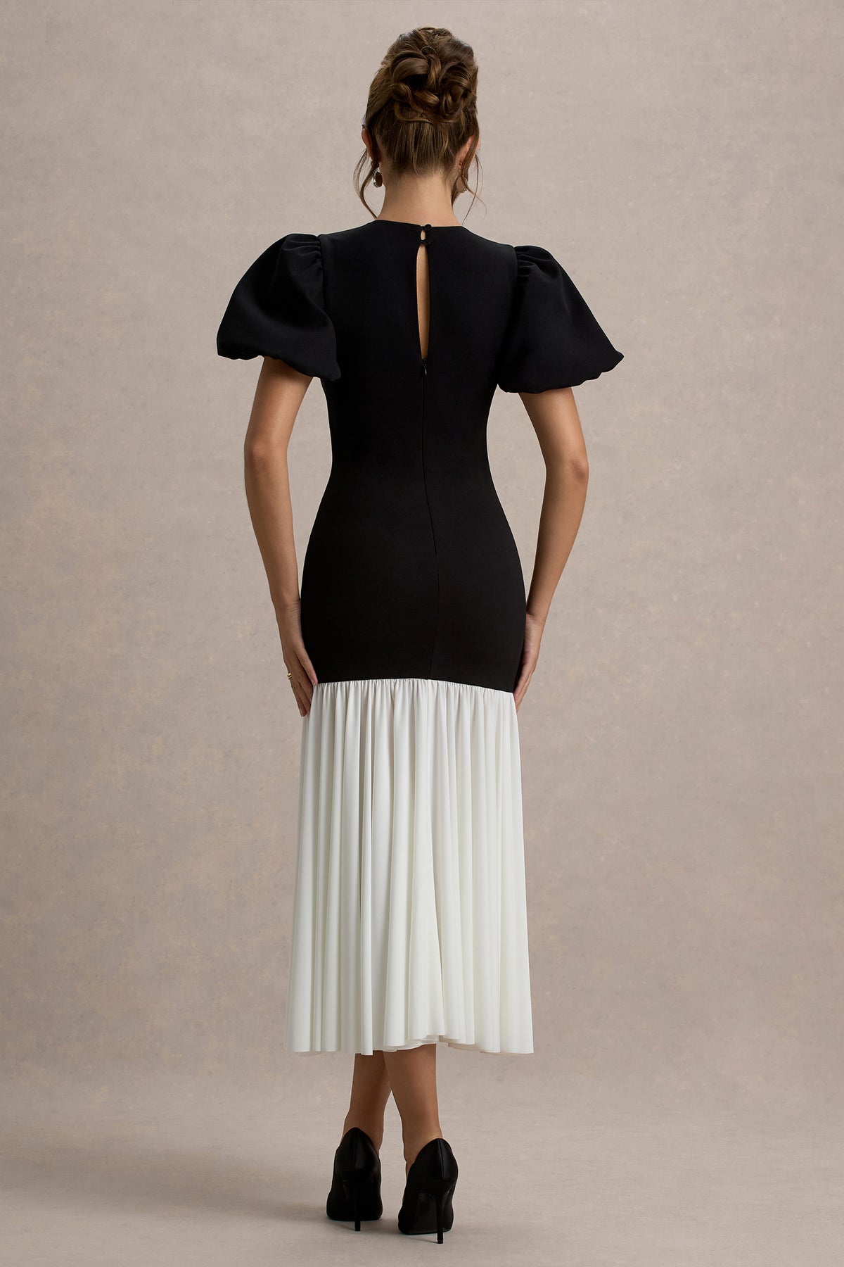 uploaded_image_0_sq54w