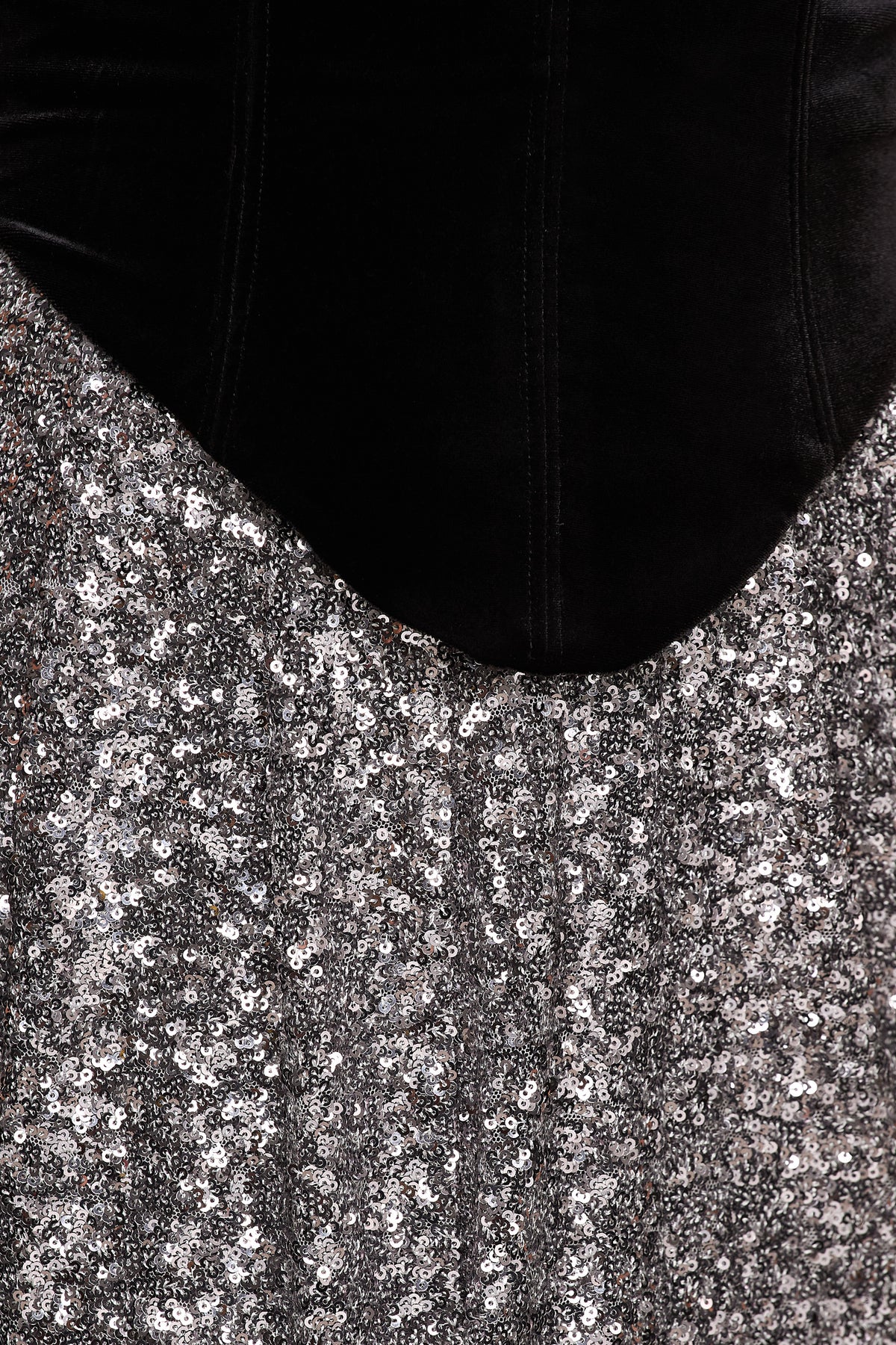 uploaded_image_3_7zdy7