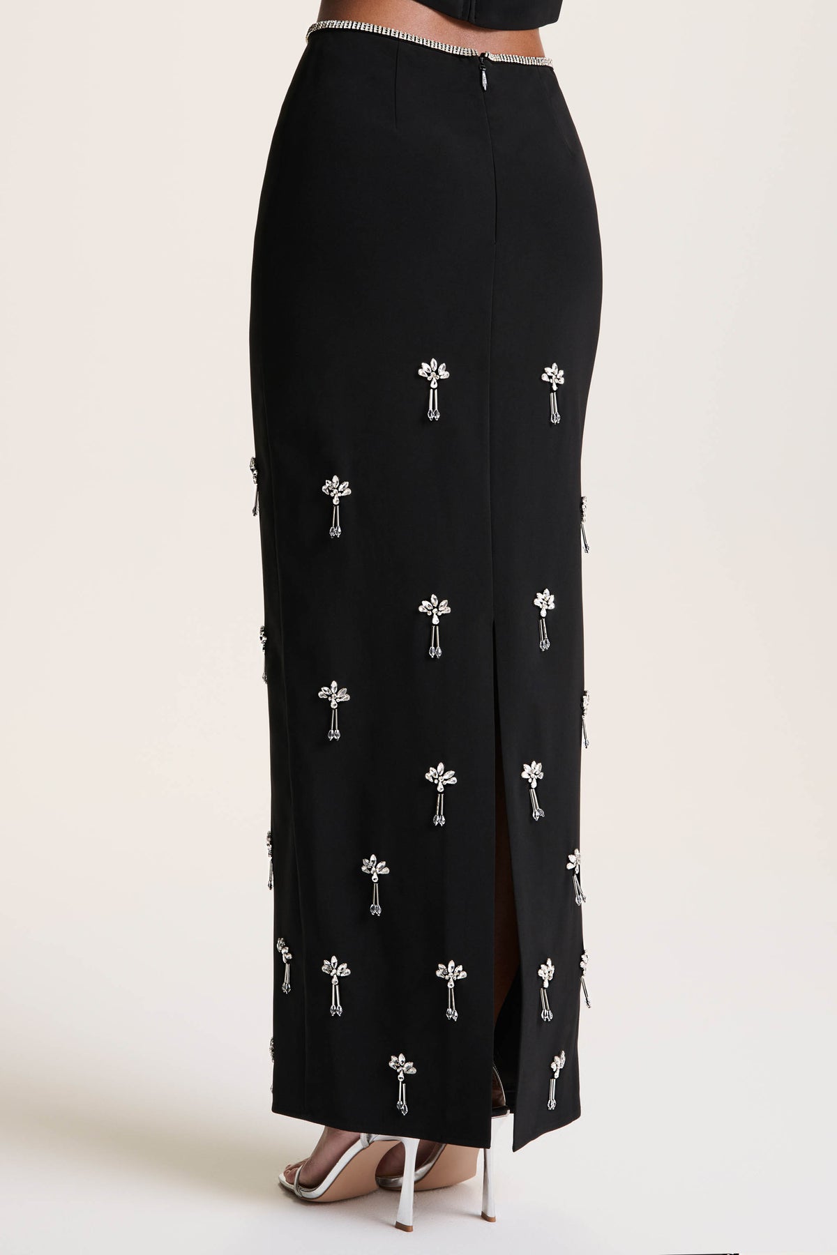 uploaded_image_6_79k6y